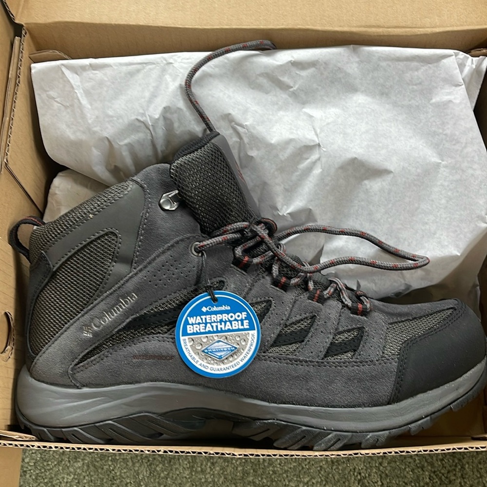 Columbia crestwood mid waterproof hiking shoe